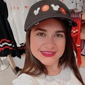 Meet your Posher, Amonica